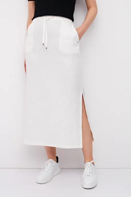 Langer weißer Leinenrock