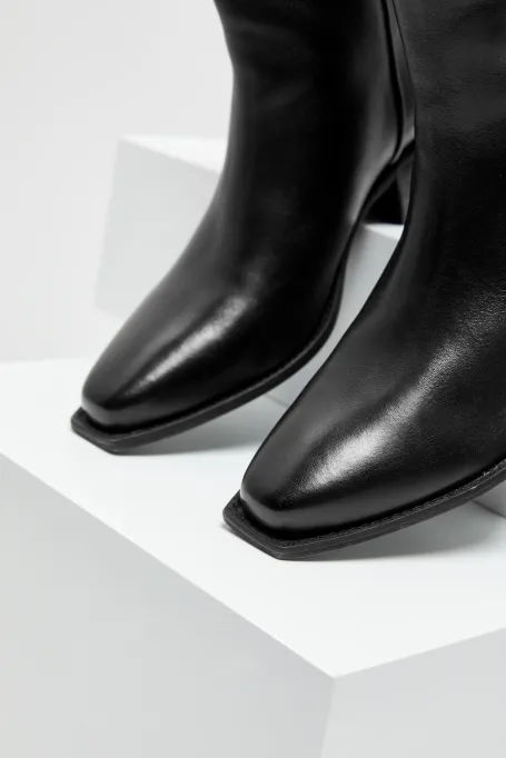 Lederschuhe mit quadratischer Spitze