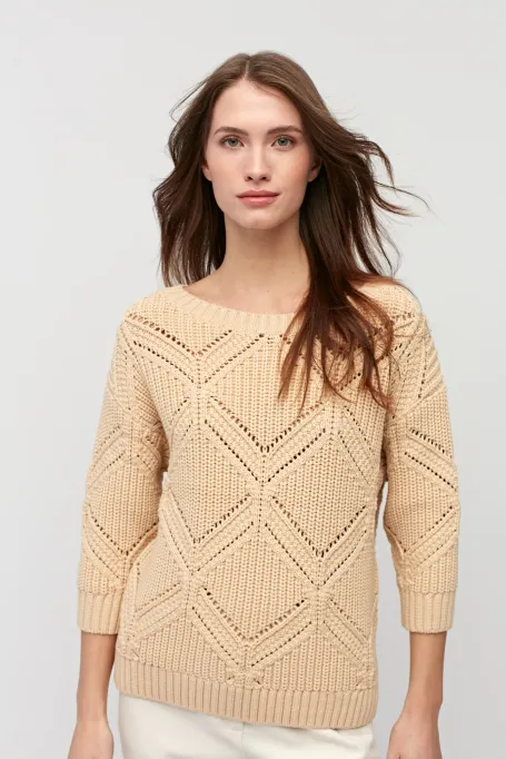 Beiger Pullover mit dekorativem Muster