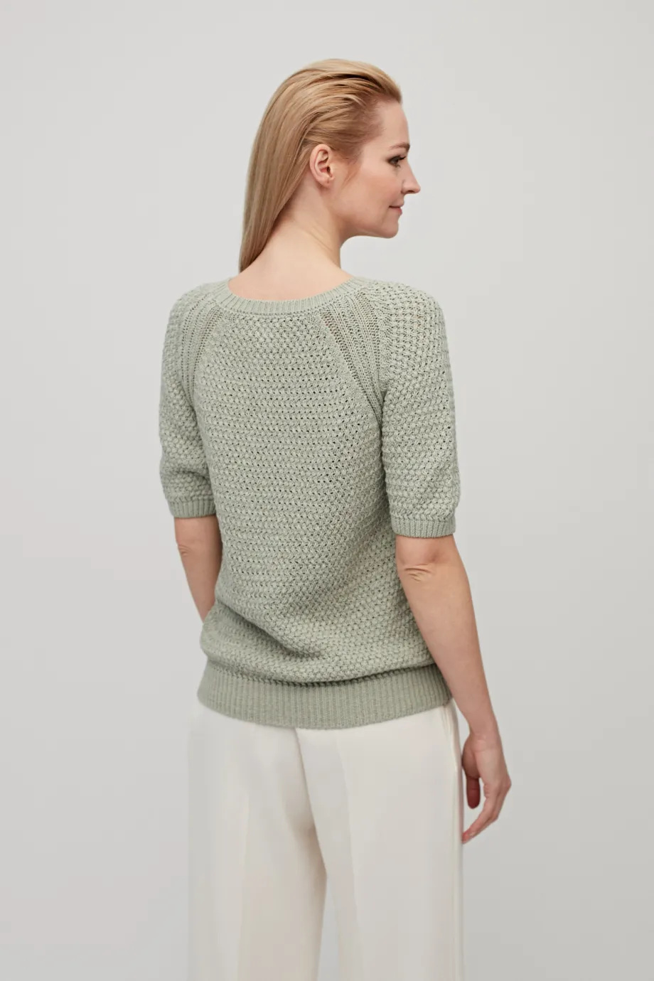 Baumwollpullover mit kurzen Ärmeln Baumwollpullover mit kurzen Ärmeln