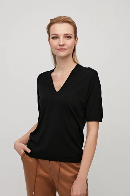 Schwarzes Oberteil mit Wolle V-Ausschnitt