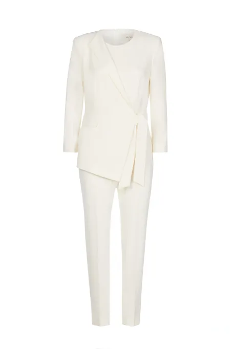 Seitlich gebundener Overall