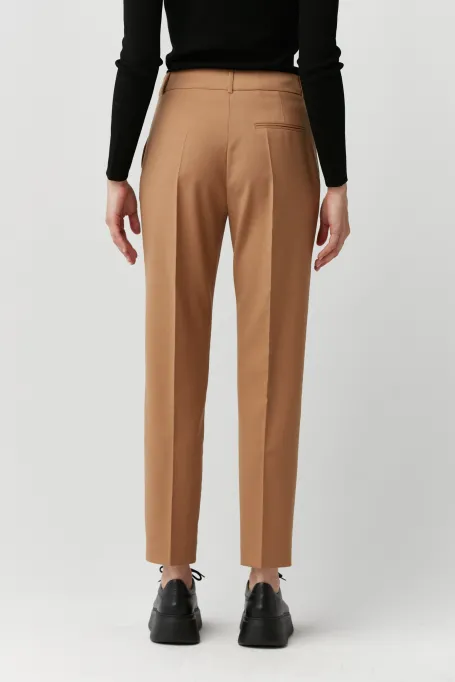 Hosen mit Wolle für den Lotto-Anzug