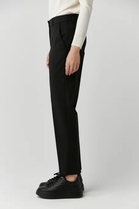 Schwarze Wollhose Lotto zum Anzug