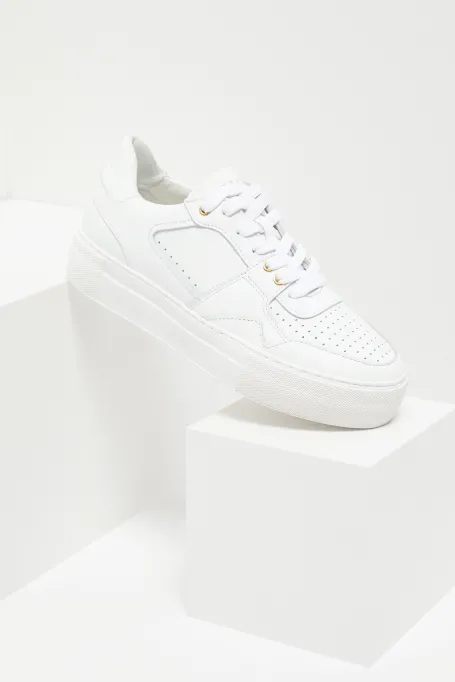 Weiße Ledersneakers