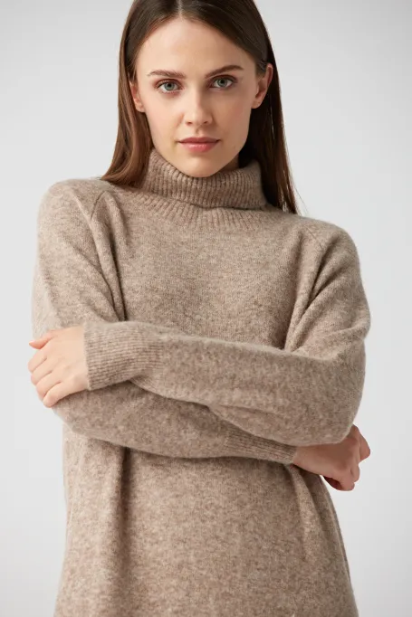 Stricktunika mit Alpakawolle Rollkragen