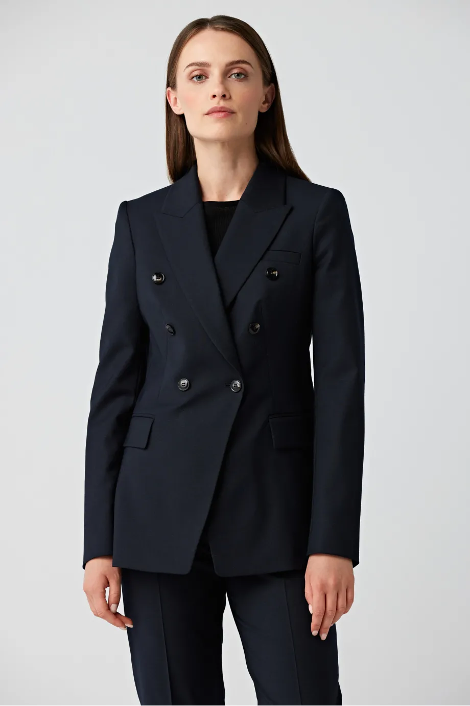 doppelreihiges-blazer-sophie-aus-marineblauem-anzugstoff.jpg