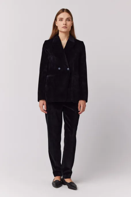Schwarzer samtener Zweireiher-Blazer