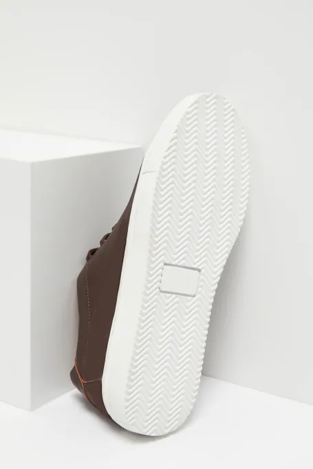 Braune Ledersneakers