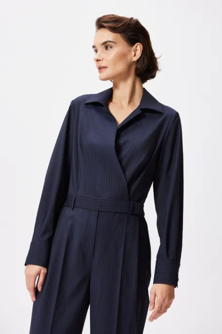 Marineblauer Wollanzug mit Streifen