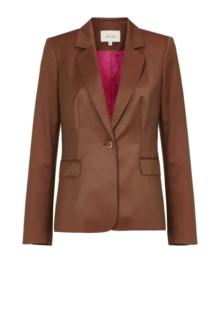 Braune Wolljacke zum Anzug