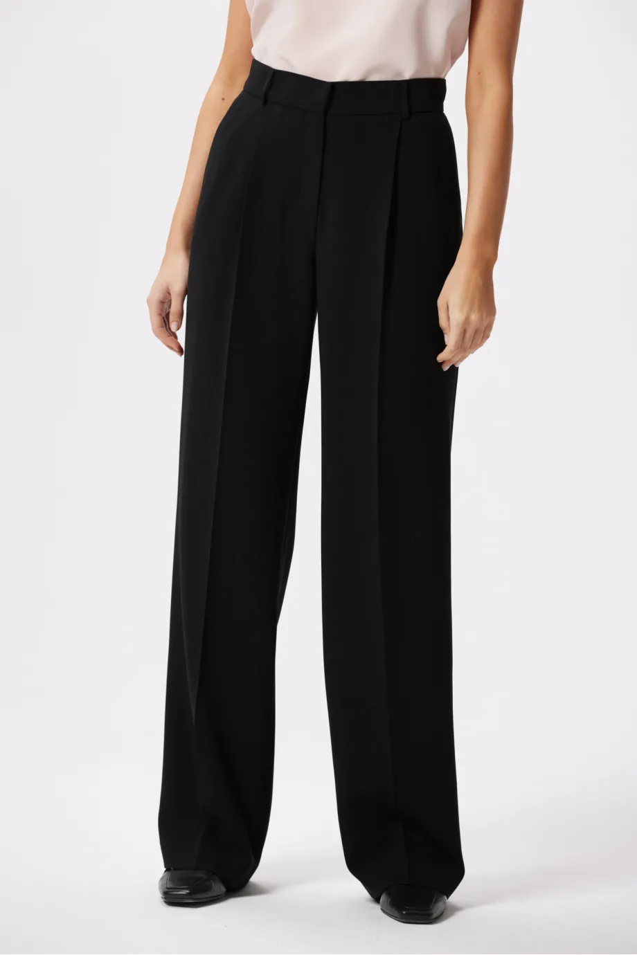 Schwarze, weite Anzughose Schwarze, weite Anzughose