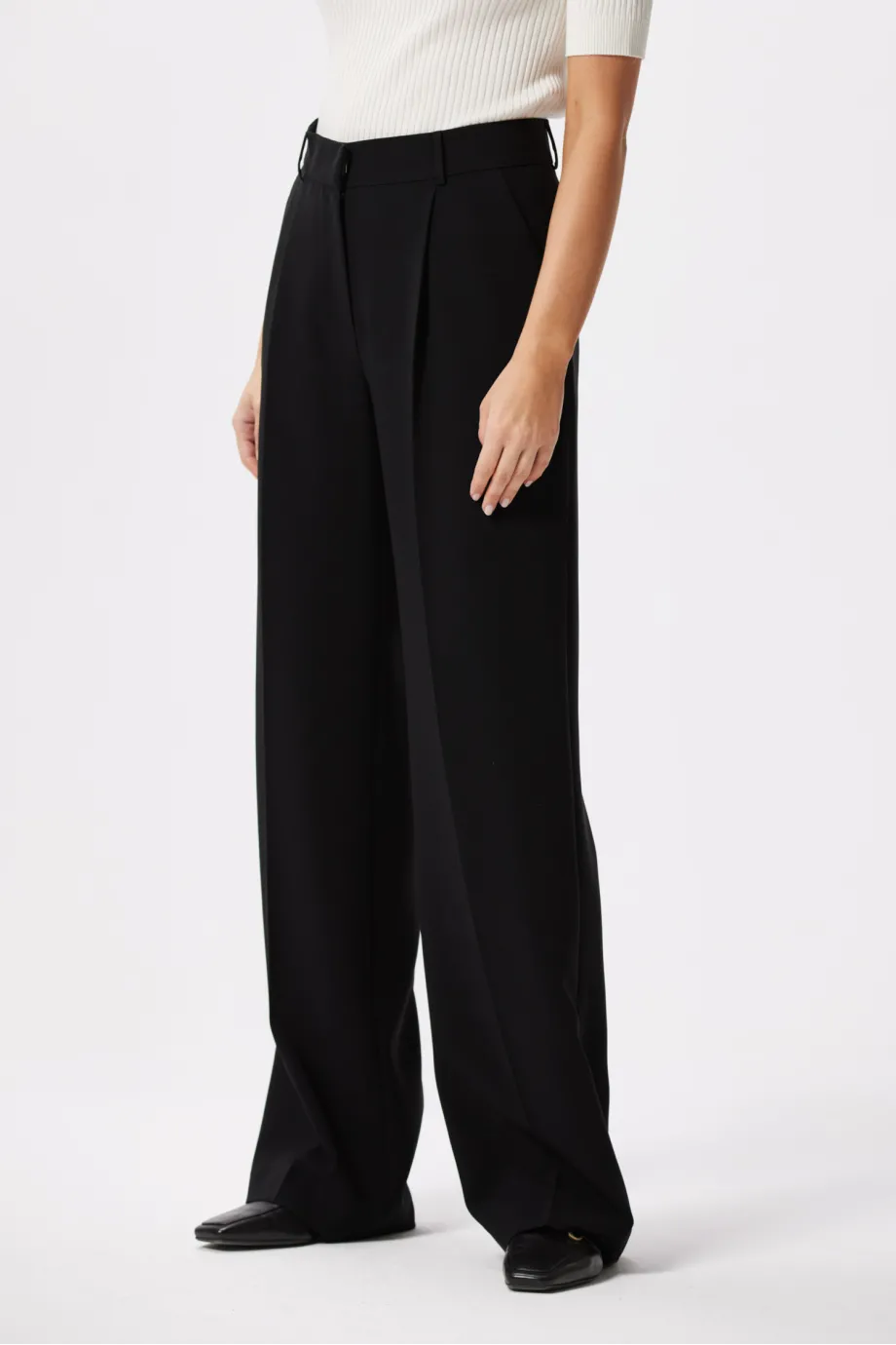 Schwarze, weite Anzughose Schwarze, weite Anzughose