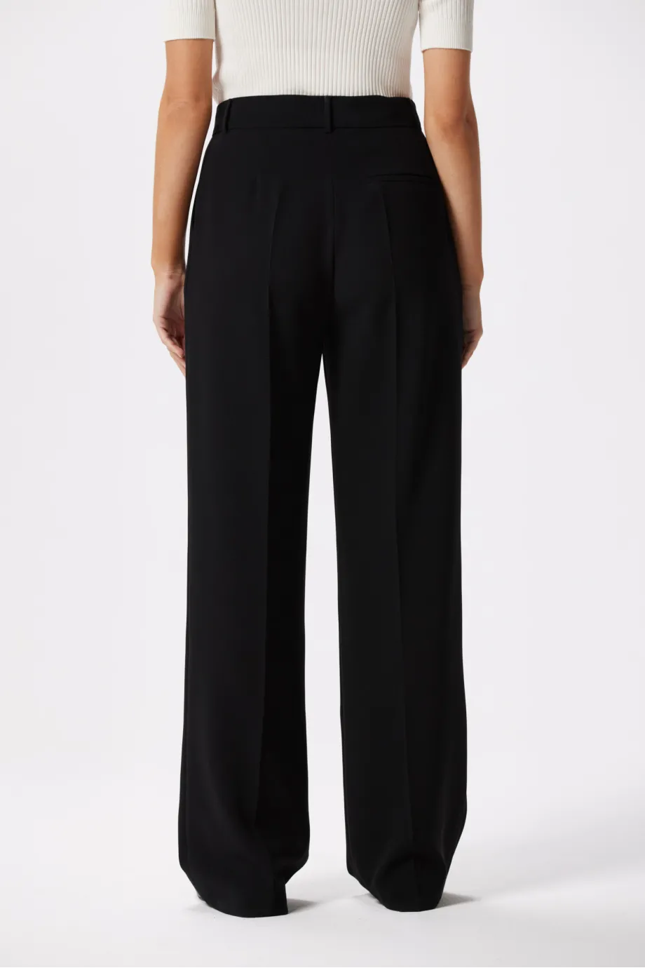 Schwarze, weite Anzughose Schwarze, weite Anzughose