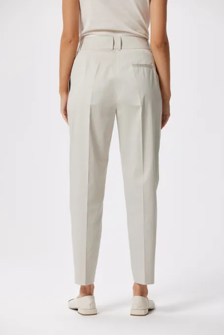 Baumwollhose mit Falten