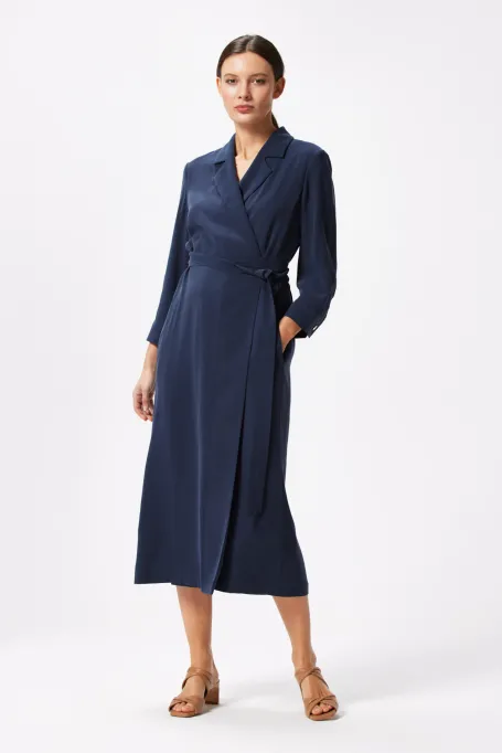 Marineblaue Wickelkleid