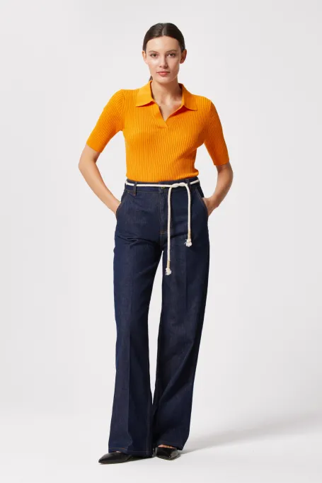 Dunkelblaue weite Jeanshose