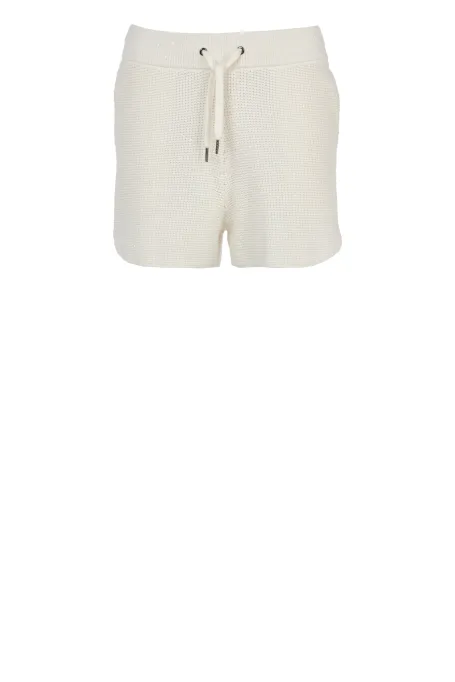 Weiße, cremefarbene Strickshorts
