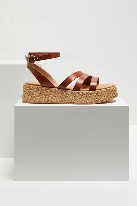 Plateausandalen kamel