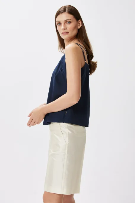 Seidenshorts zum Anzug