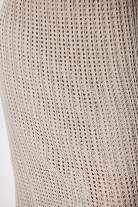 Ajouriertes midikleid beige