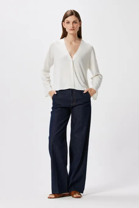 Weißer kurzer Cardigan mit Seide