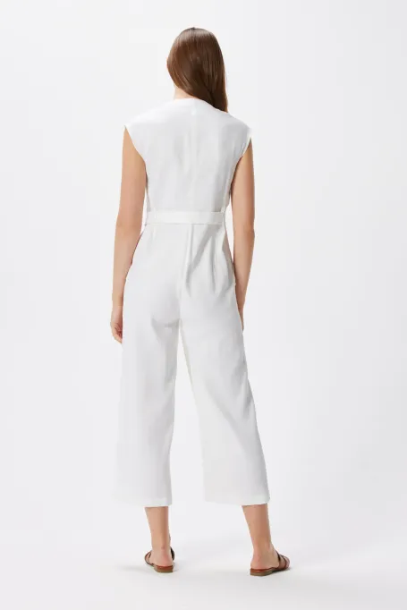 Weißer Leinen-Overall Weißer Leinen-Overall