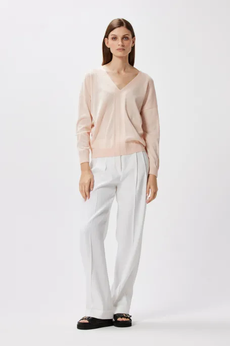 Bluse mit V-Ausschnitt beige