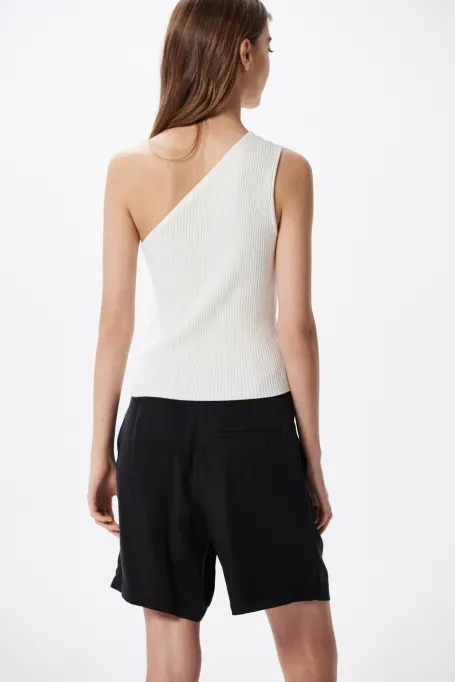 Weißes One-Shoulder-Top mit Kaschmir