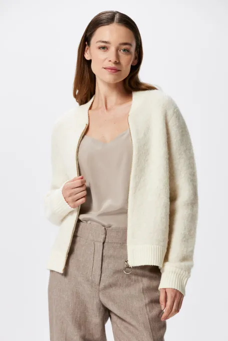 Weißer Cardigan aus Alpakawolle
