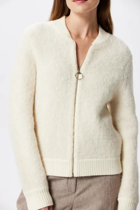 Weißer Cardigan aus Alpakawolle