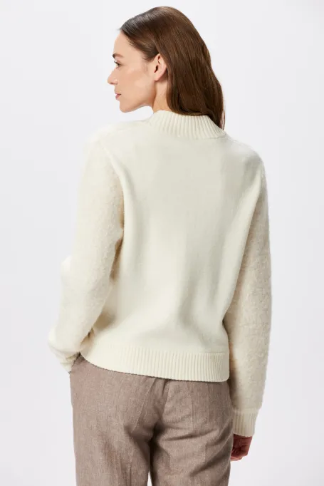 Weißer Cardigan aus Alpakawolle