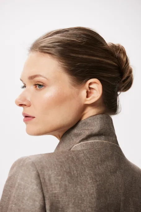 Blazer aus einem Mischgewebe aus kühler Wolle und Leinen für Anzüge