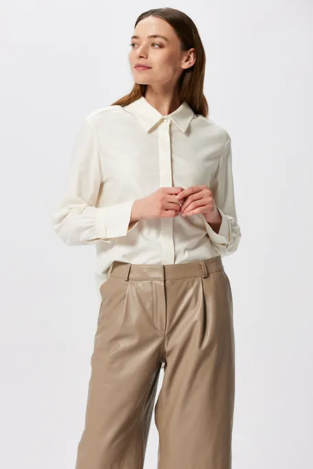 Hemd mit Wolle und Seide