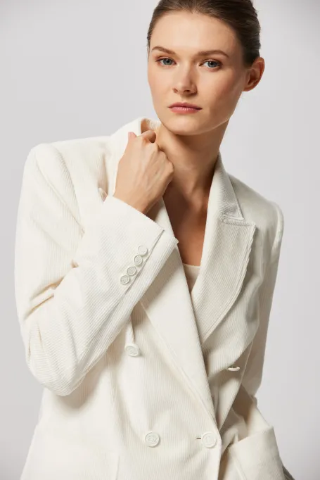 Weißes Sakko zum Anzug