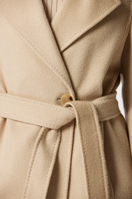 Midi-Wollmantel aus Kamelwolle