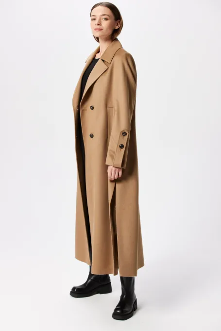 Langer Mantel mit Wolle und Seide