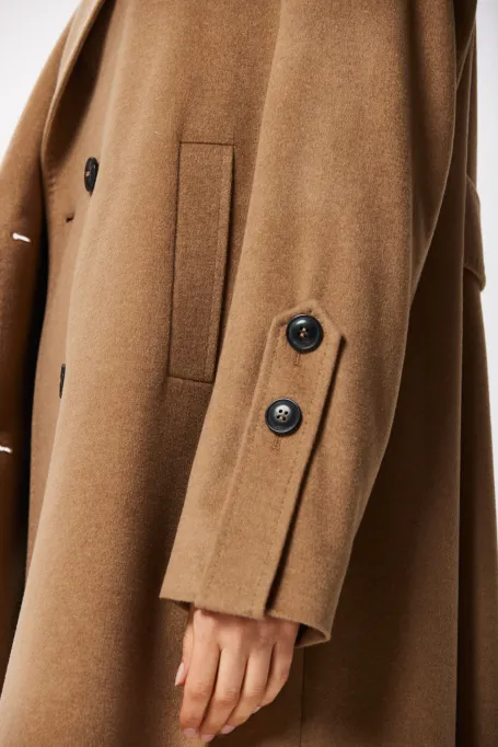 Langer Mantel mit Wolle und Seide