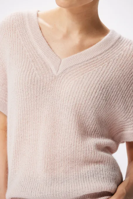 Bluse mit V-Ausschnitt in puderrosa