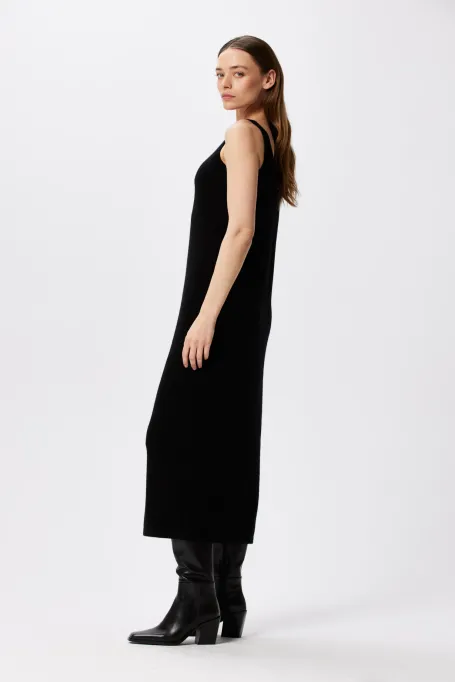 Schwarzes Kleid mit Kaschmir und Merinowolle