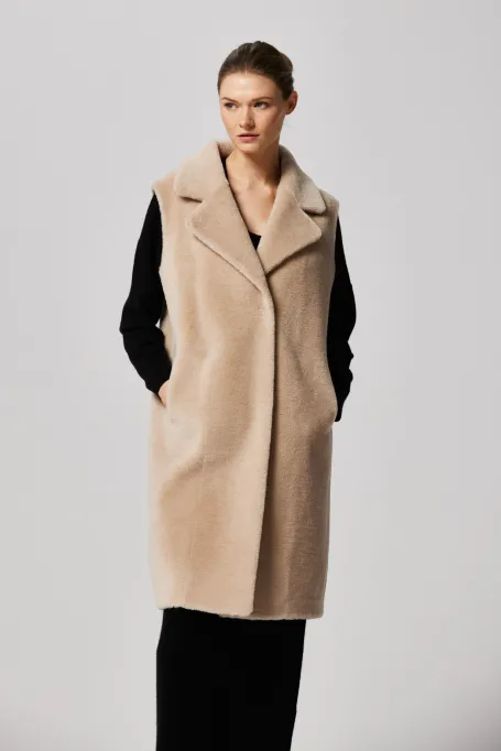 Langer beige Teddy-Bear-Wollweste