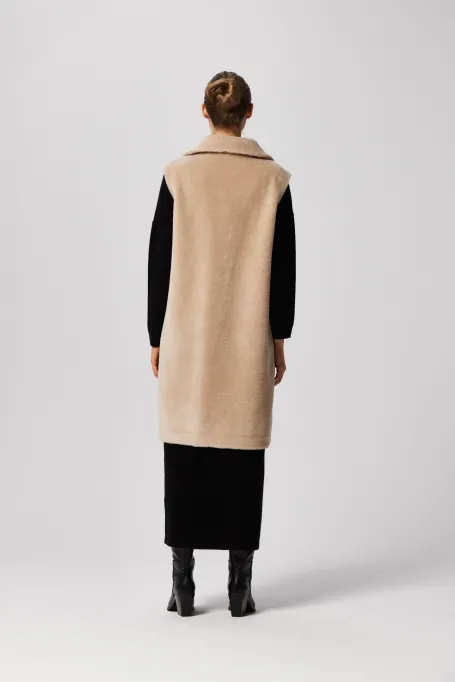 Langer beige Teddy-Bear-Wollweste