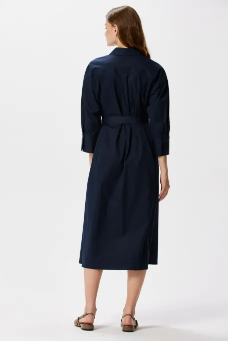 Dunkelblaue Hemdblusenkleid mit Gürtel