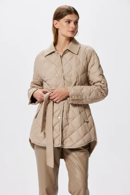 Beige Daunenjacke mit Gürtel