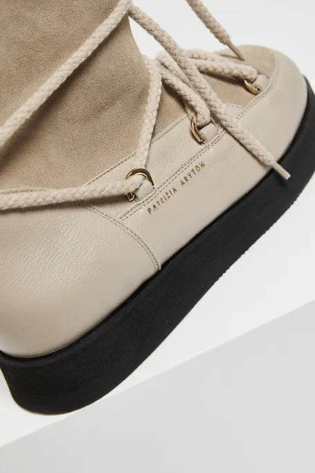 Beige Lederschneeschuhe