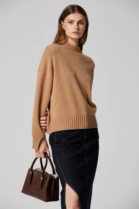 Pullover mit Kamelwolle