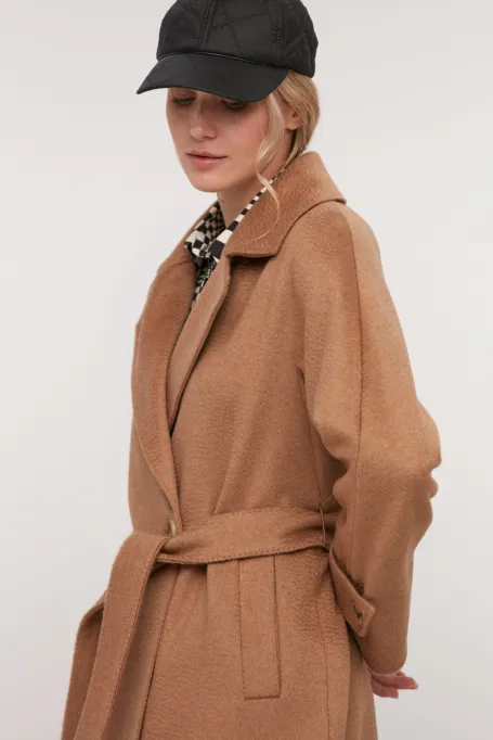 Kamelhaar-Mantel aus Kamelhaar mit Gürtel