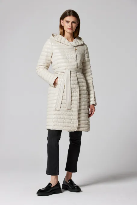 Leichte beige Daunenjacke mit Kapuze Mila