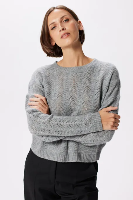 Grauer Wollpullover mit Kaschmir