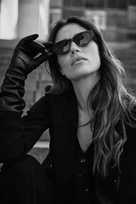 Schwarze lange Handschuhe